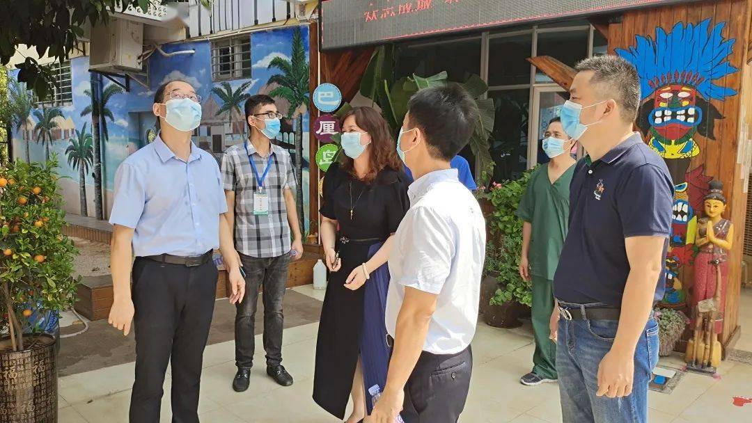 阳光资讯区委副书记陈政实莅临我园检查指导疫情防控工作
