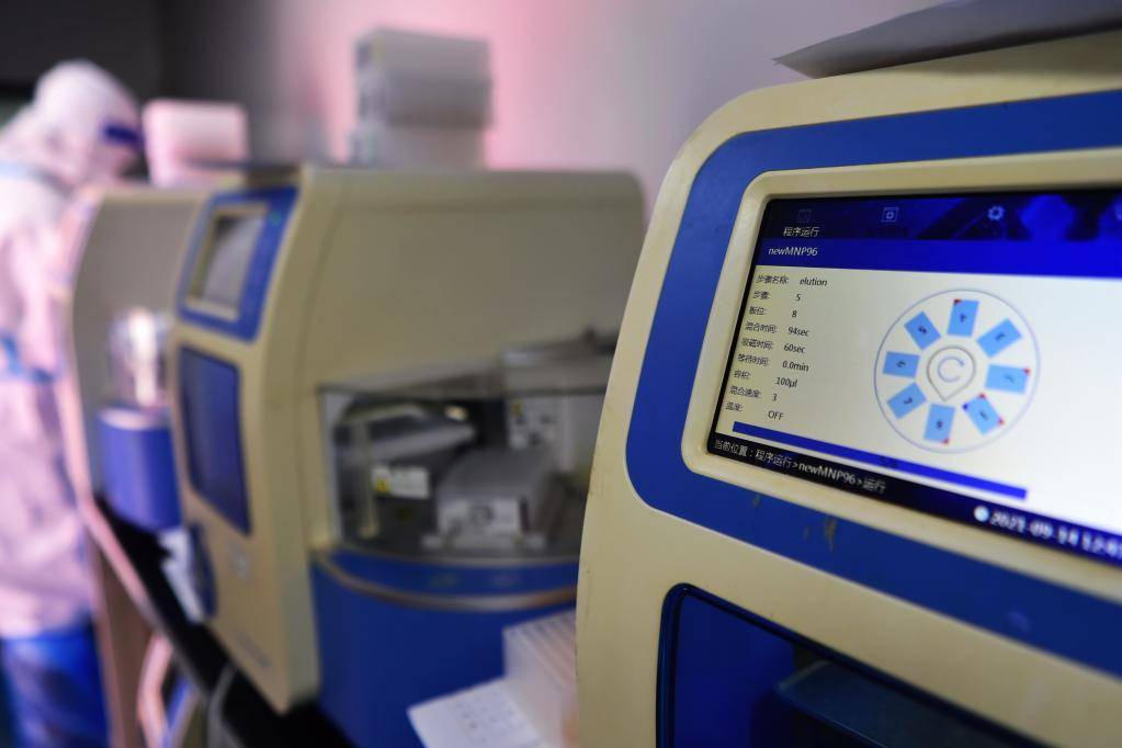 疫情|新华全媒+｜从10万到200万——福建莆田核酸检测“大提速”的背后