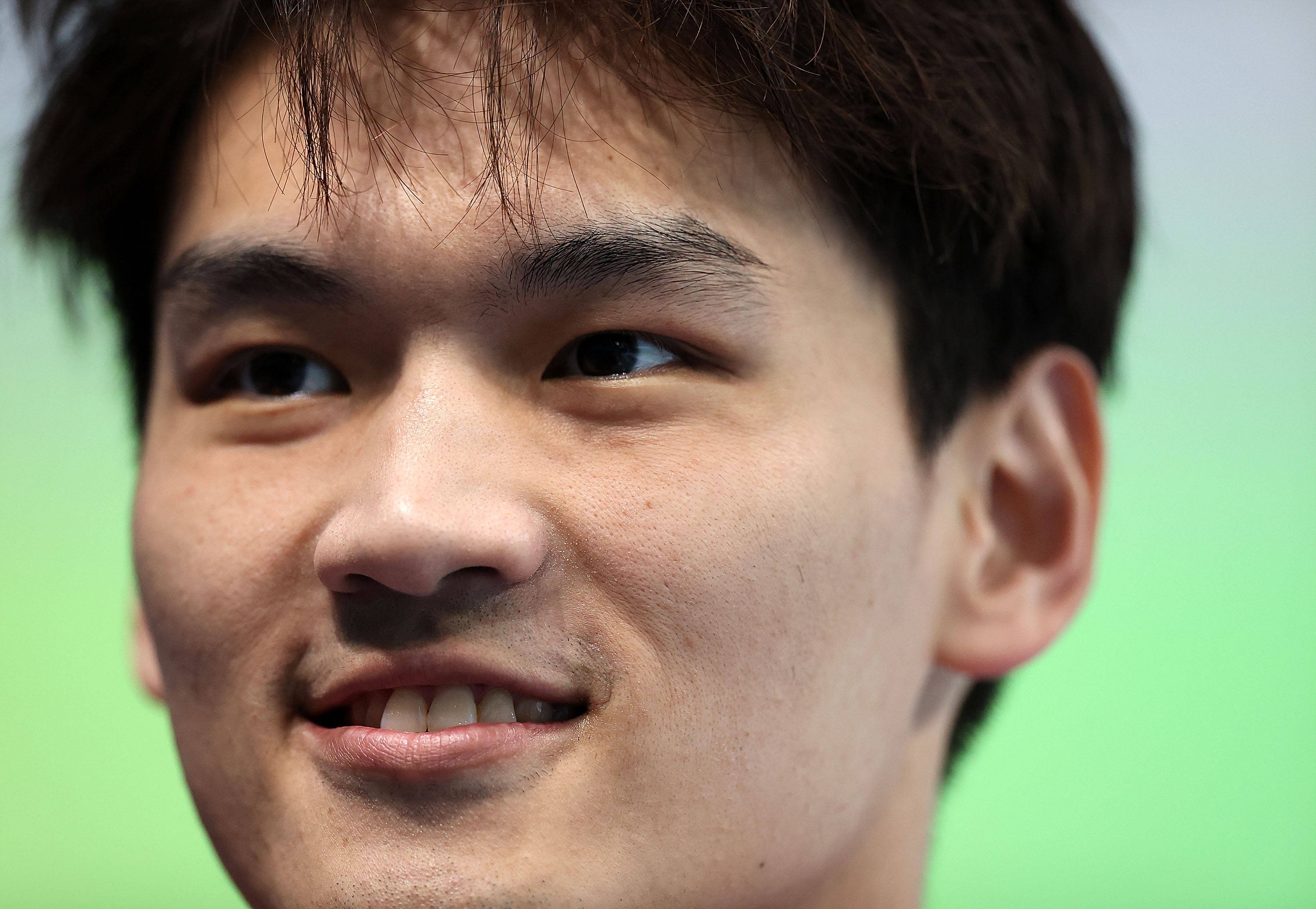 游泳徐嘉余夺得男子100米仰泳冠军