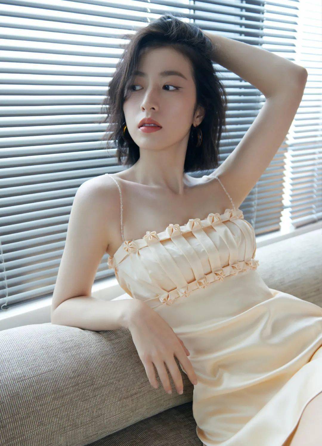 发型半个娱乐圈都在剪的短发，竟是“胡八一”同款！