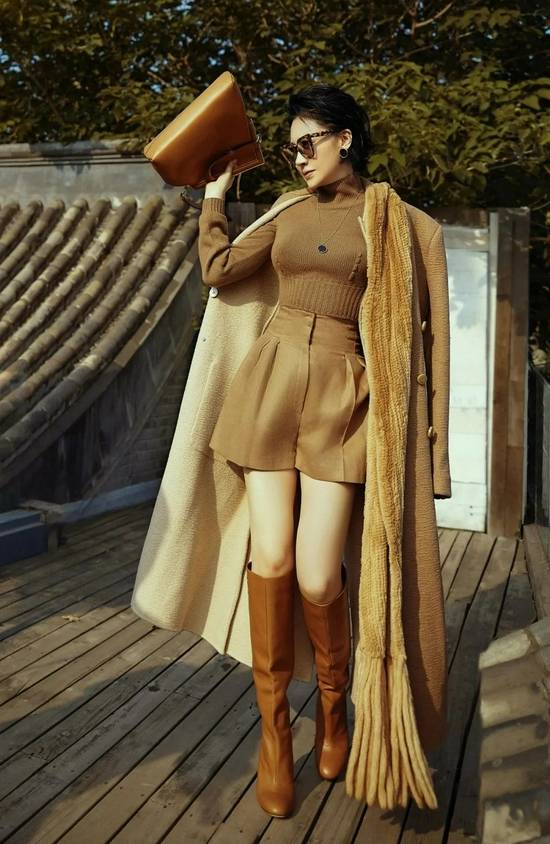 黑色 仙女的氛围感！入秋能让你飒出风的单品是它？