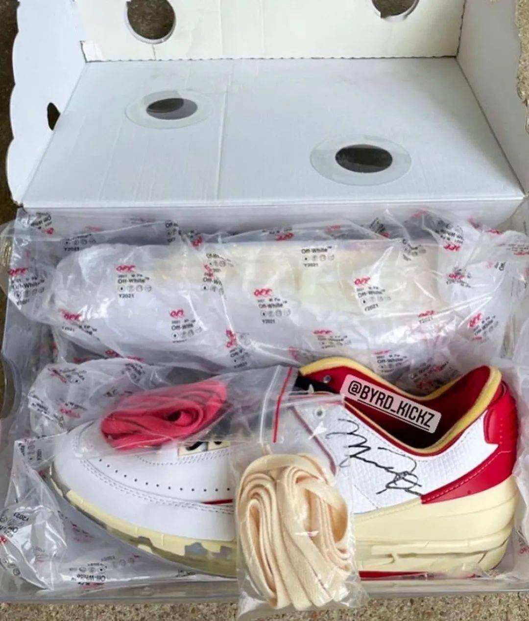 设计 年底发售！芝加哥 OW x AJ2 最新细节曝光！