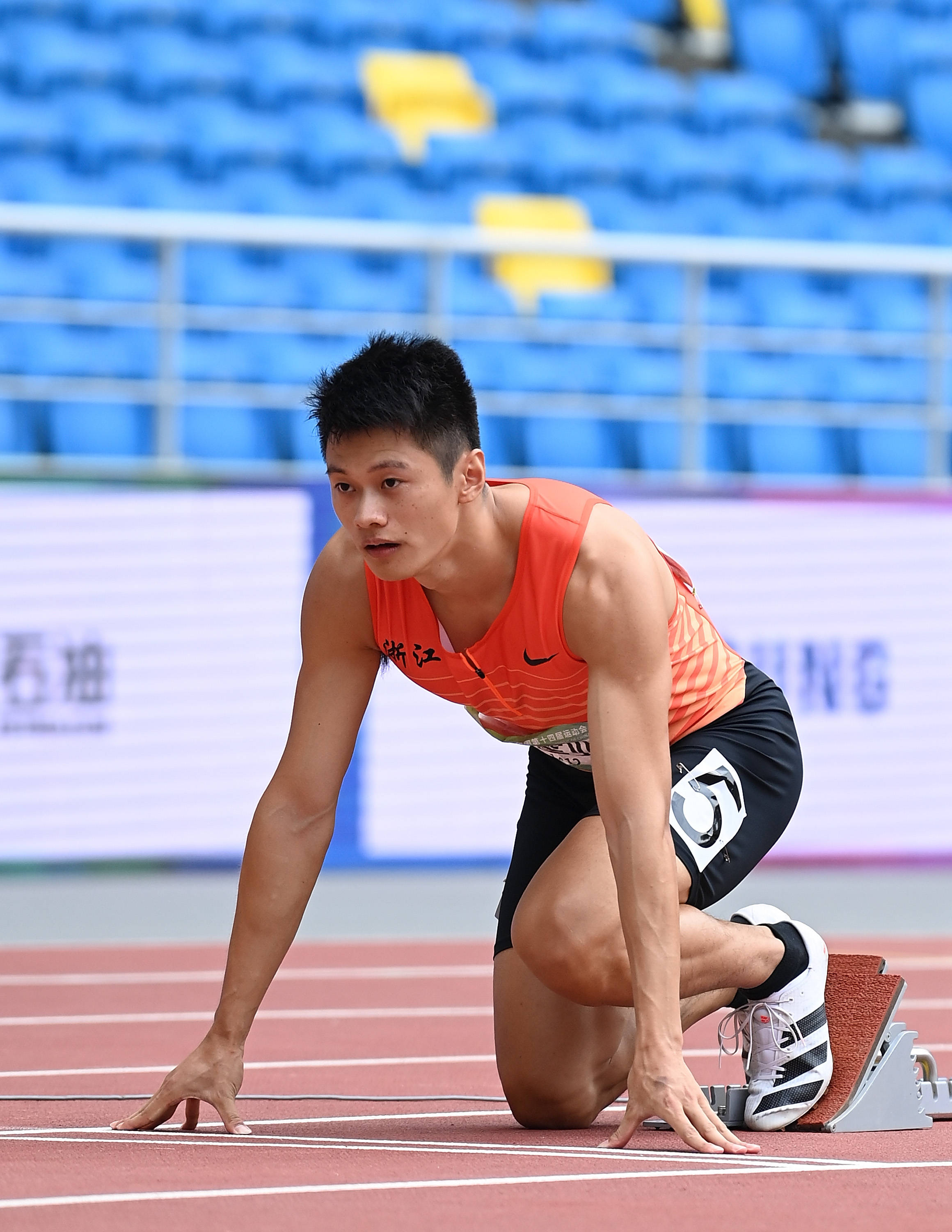 田径男子200米预赛赛况