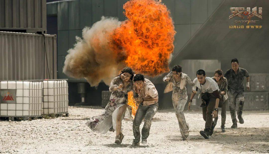 电影|《峰爆》会成为中国灾难电影的新坐标吗？| 灾难片十年观察