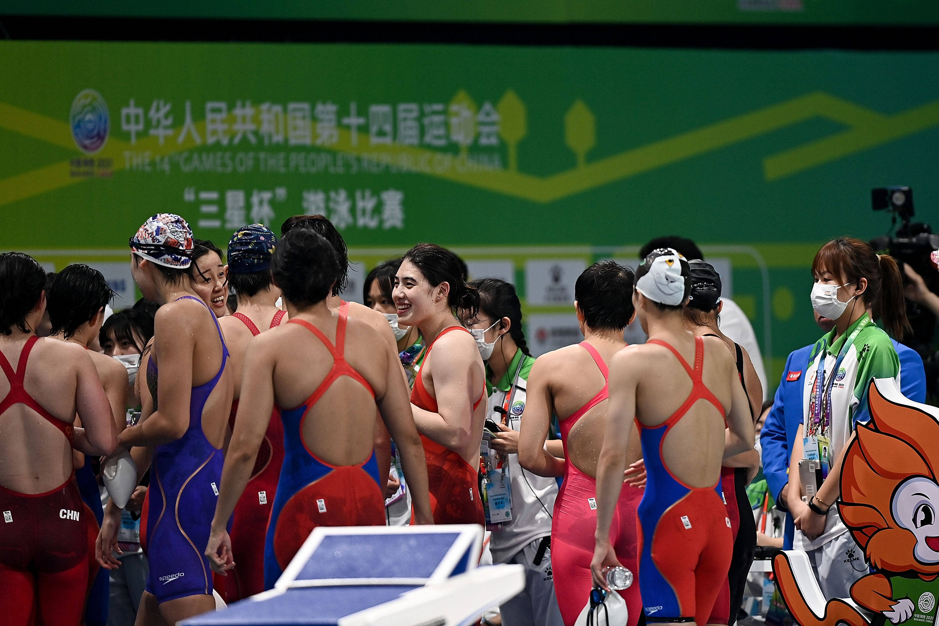 女子4x200米自由泳决赛图片