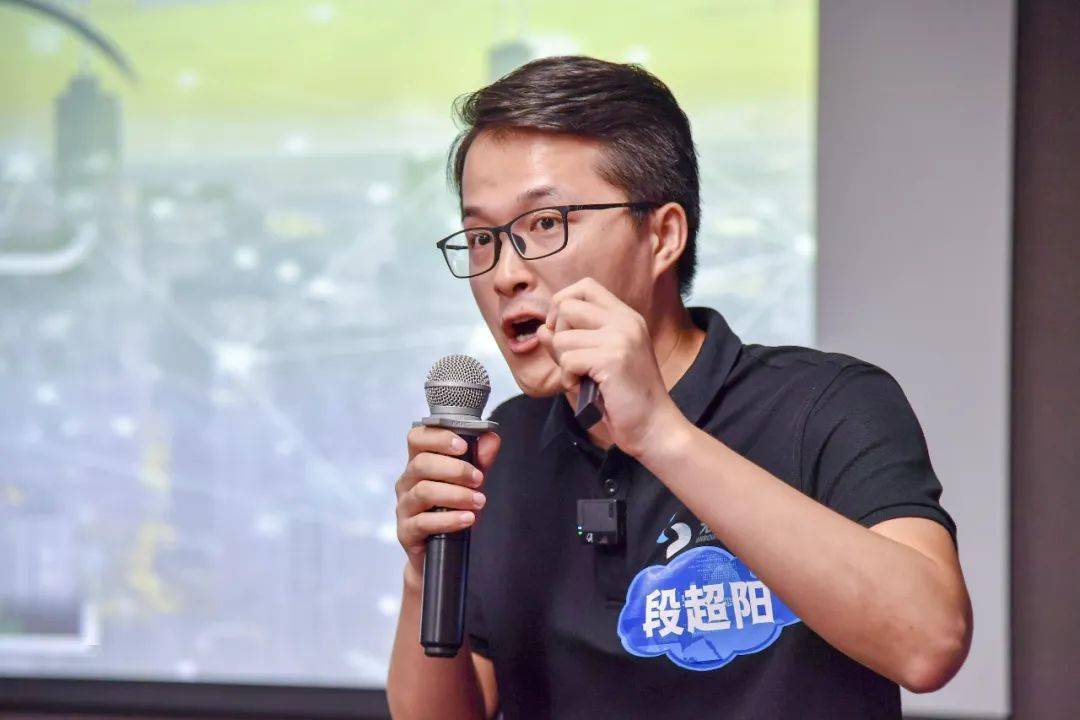 数据分析平台项目导师 童荣辉汤嘉铭(整车集成部)智能座椅项目导师 童