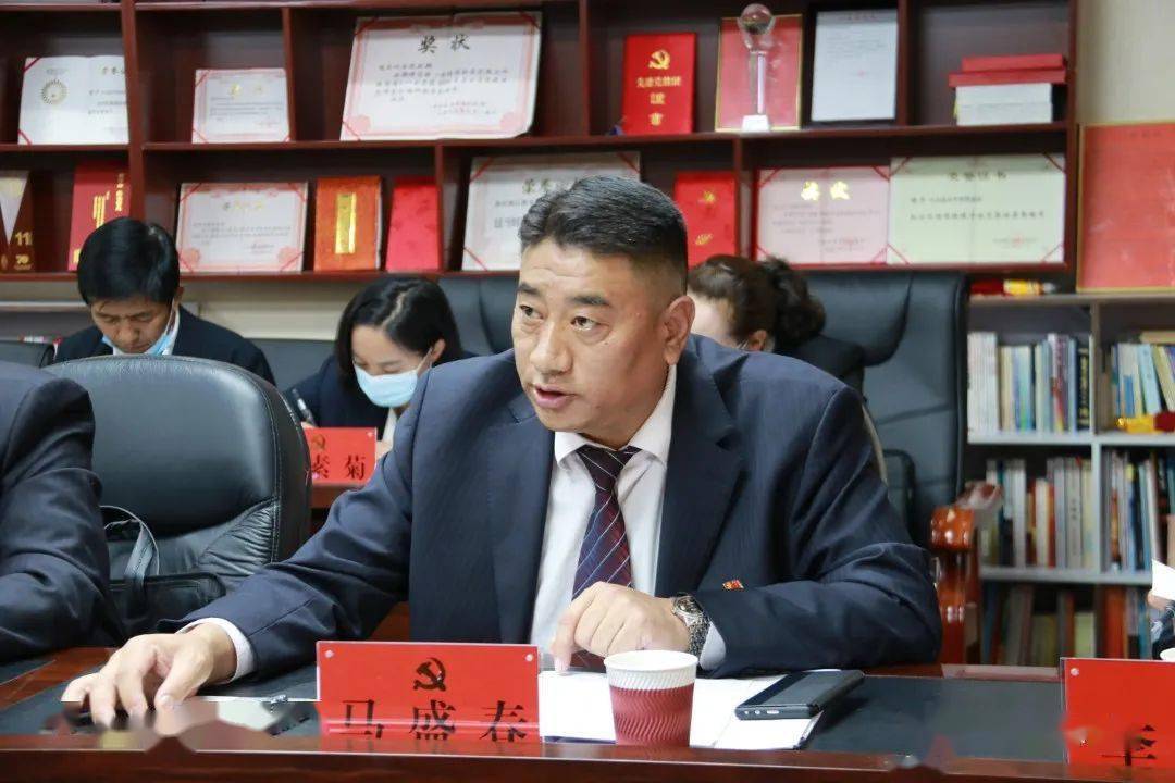 议报告谋发展话民生党代表唱响迪庆好声音