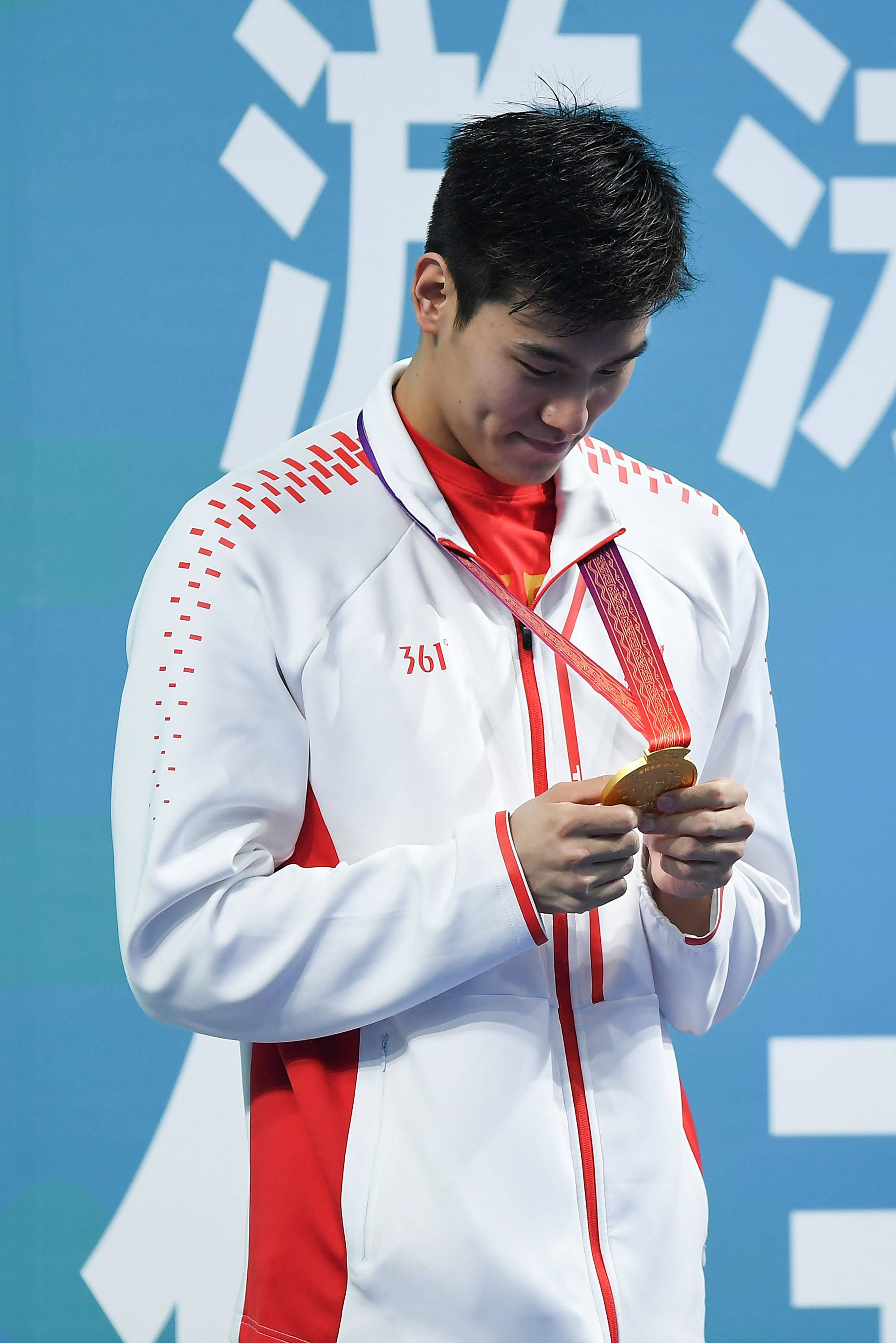 游泳男子100米蝶泳决赛赛况