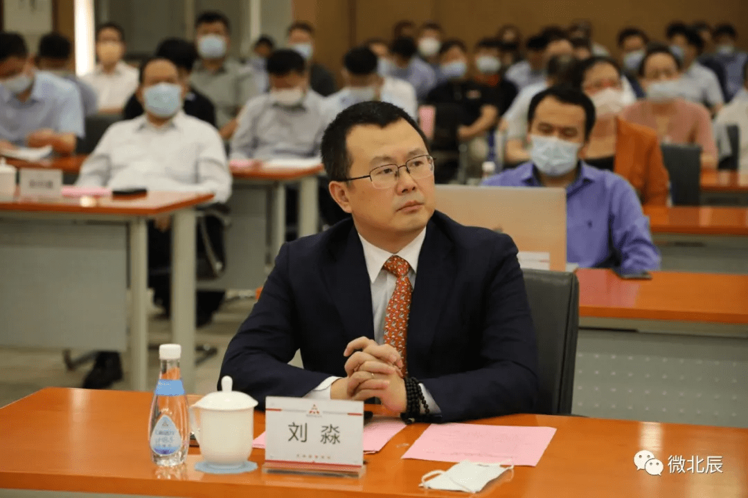 区委副书记,区长徐晖