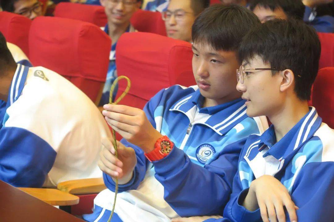 树安全意识,筑平安校园——青岛十九中开展校园应急技能培训活动
