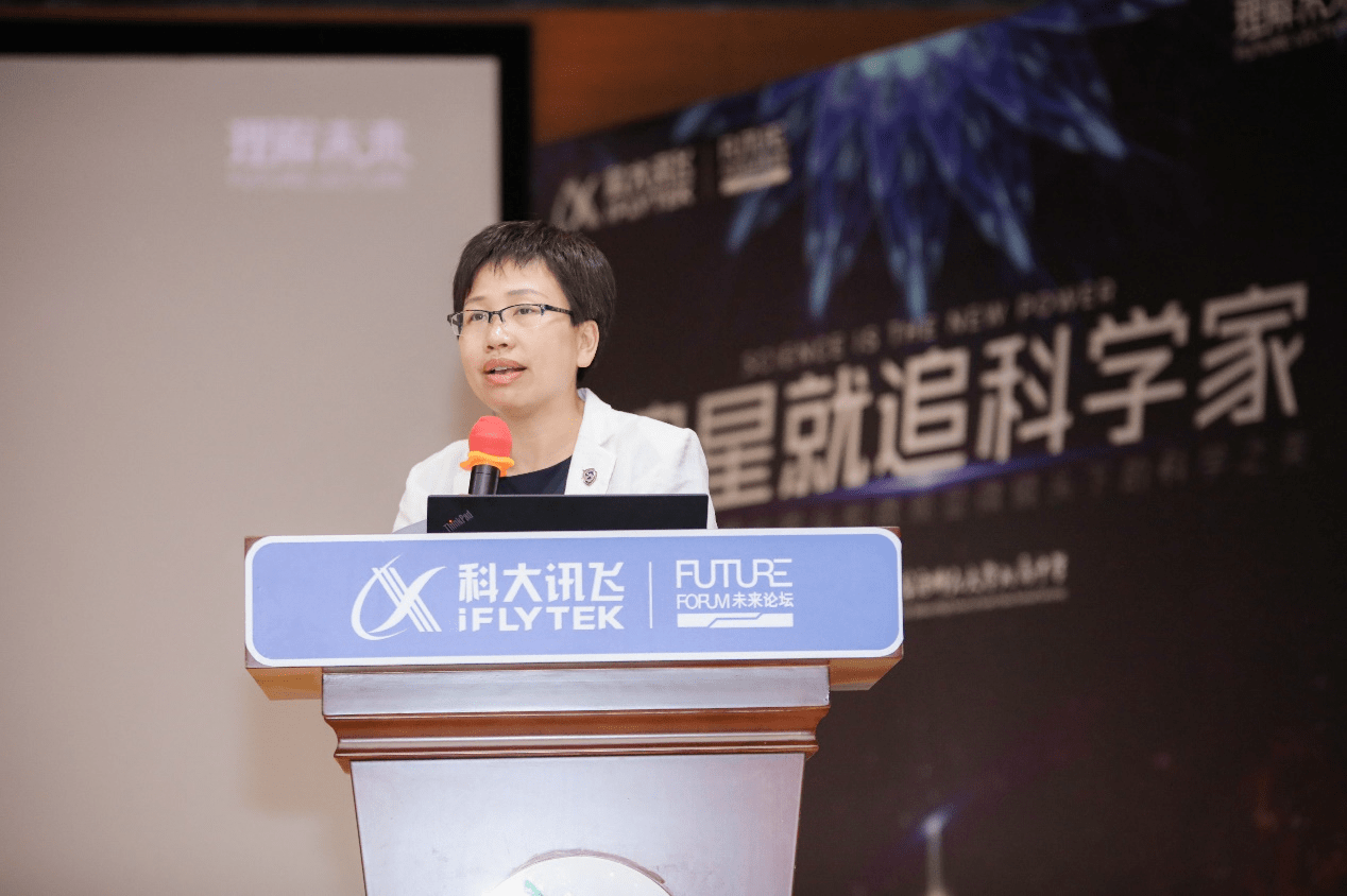 梁琰|大型追星现场！青年科学家走进华附，与学生共探科学之魅