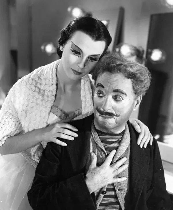 文化|查理·卓别林：表现性身体、喜剧风格与现代性力量