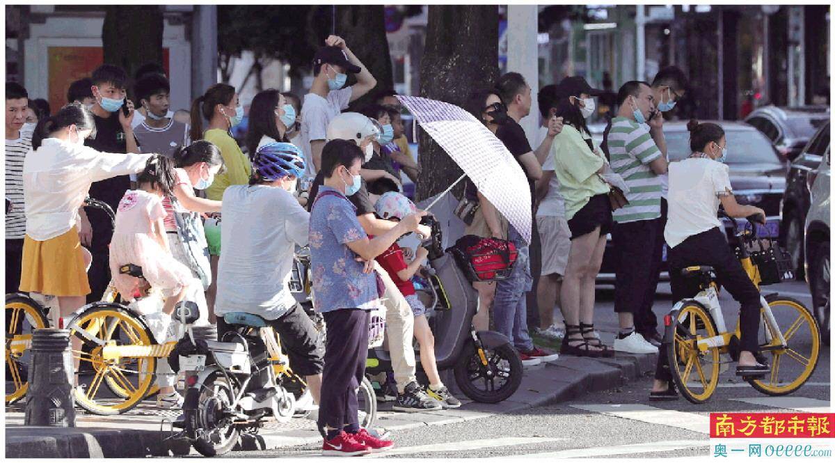 深圳市的人口_广东东莞:深圳都市圈重要城市,人口超千万,已晋升为特大城市