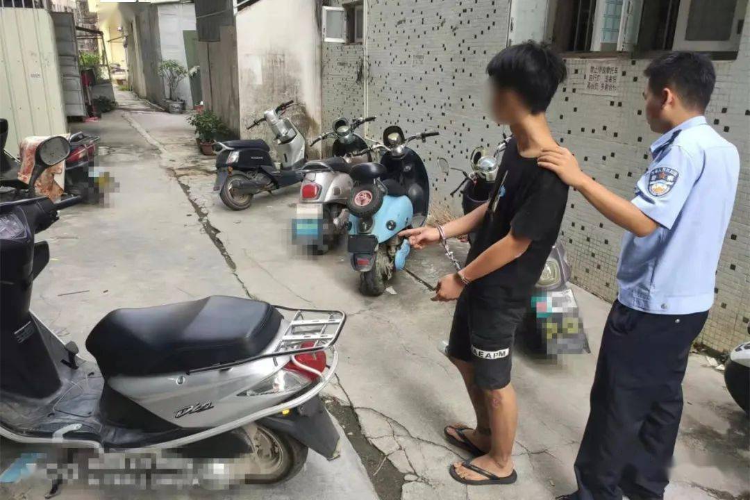 潮汕16岁小伙,被戴上手铐,指认现场.