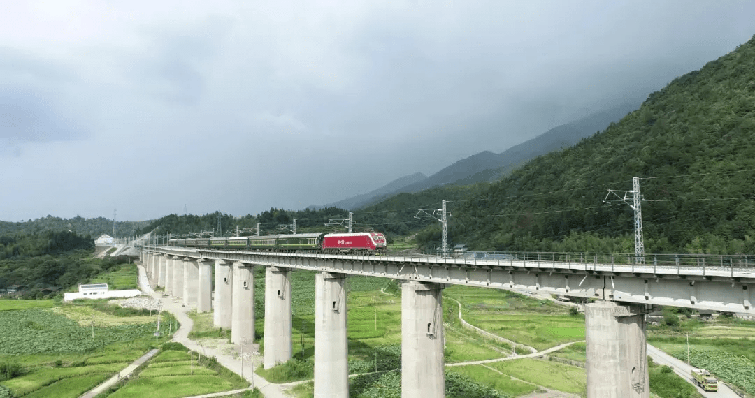 9月30日开通运营兴泉铁路兴国至清流段浦梅铁路建宁至冠豸山段就要