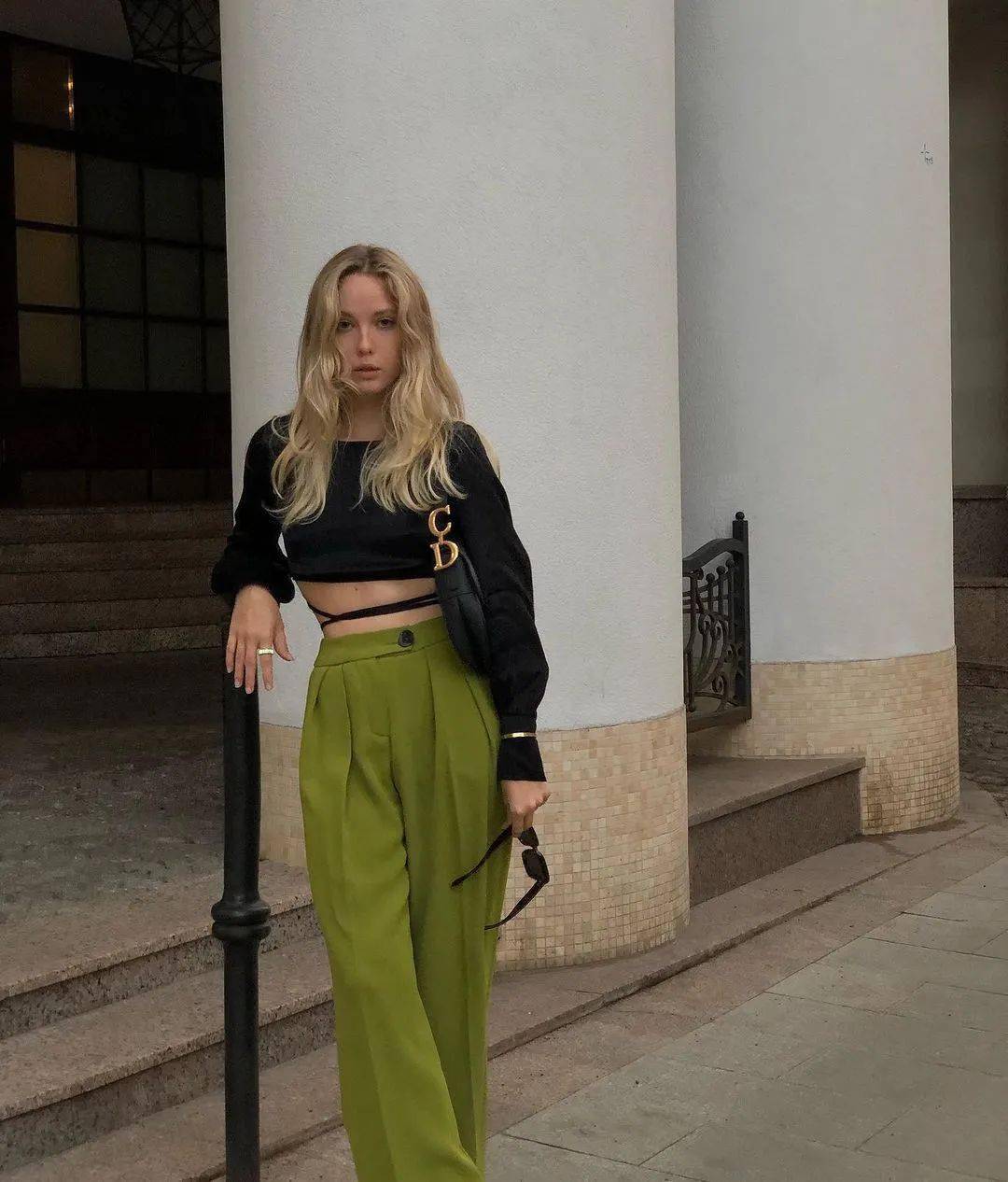 卷发种草｜超易上手的美发神器 秋日慵懒发型轻松打造