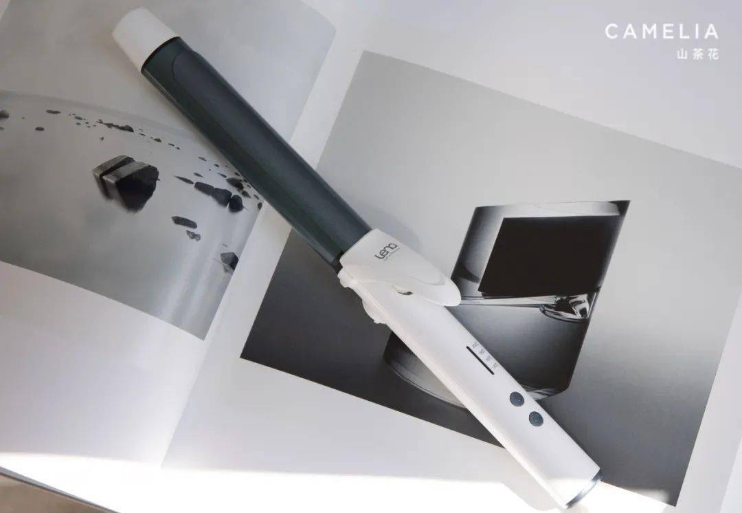 卷发种草｜超易上手的美发神器 秋日慵懒发型轻松打造