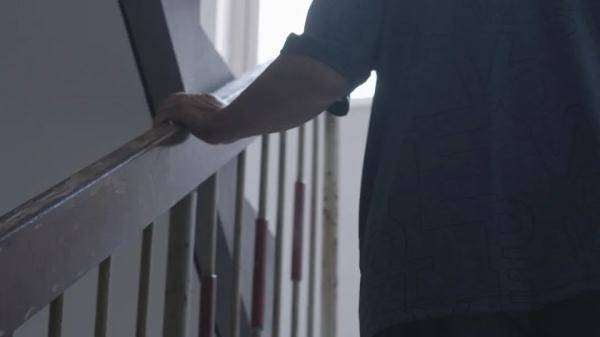 杨大爷|中年幸事，不过一声“爸妈，我回来了”