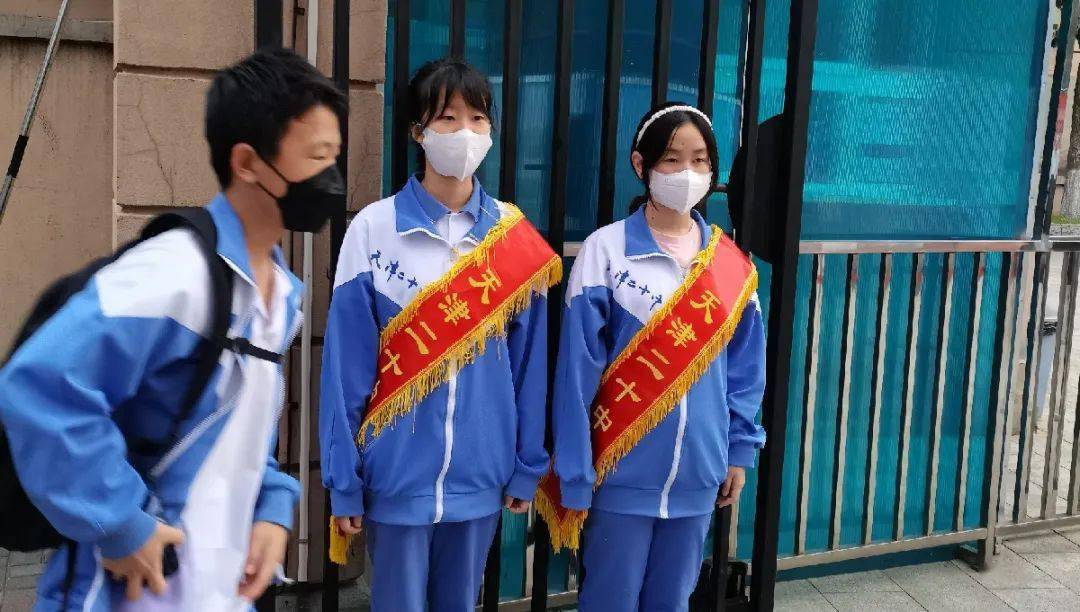 铭记历史突破自我天津市第二十中学高二三班值周侧记