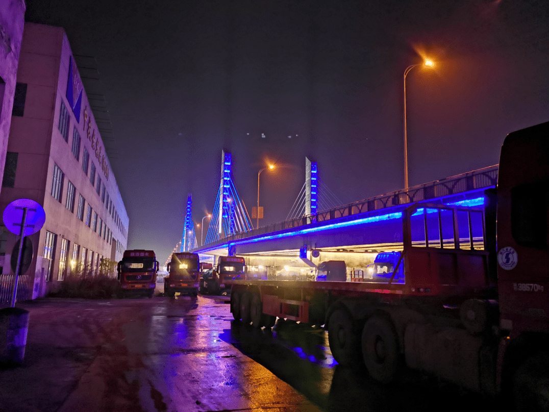 惠山之光——惠山新城主要道桥亮化工程