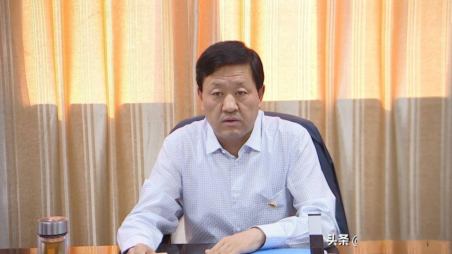 金塔县政府召开十八届第98次常务会议