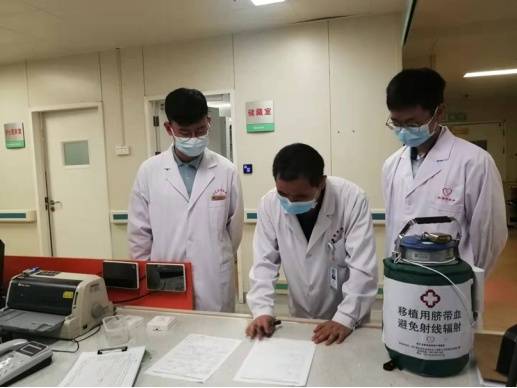 细胞|急需千里外脐血救命 多方联动为生命护航