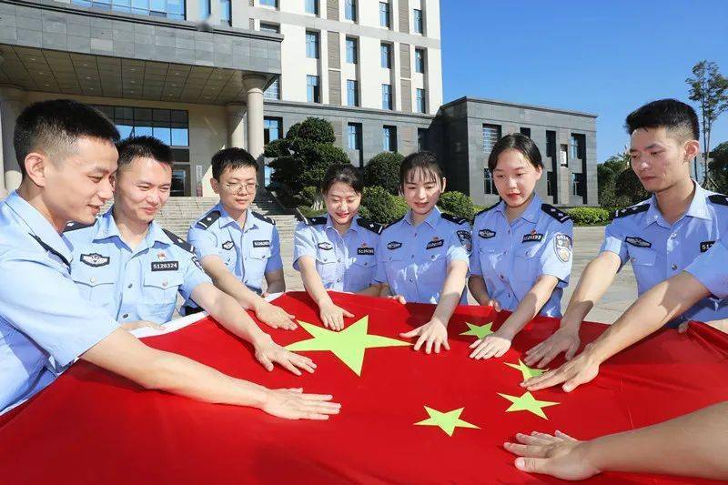 我爱中国人民警察图片