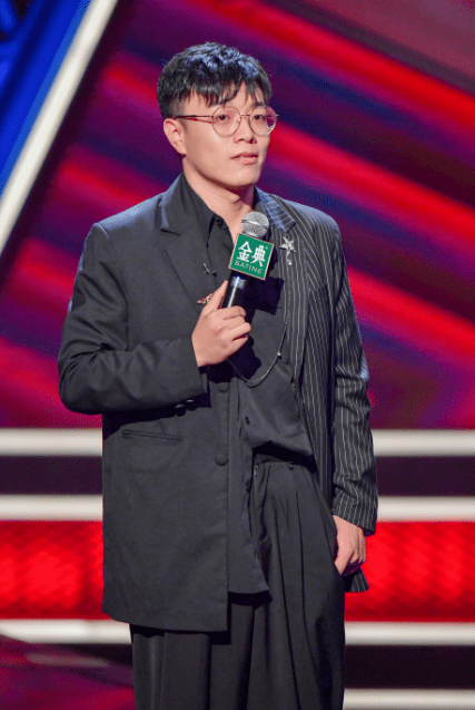 因为|杨波:因为黄子华入行脱口秀,但我从来没想过要模仿他