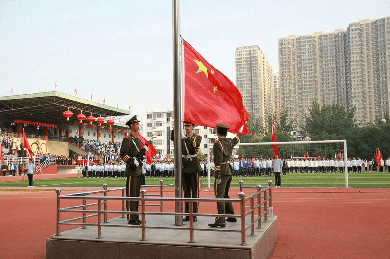 承时代使命谱青春华章太原五中2021年秋季运动会