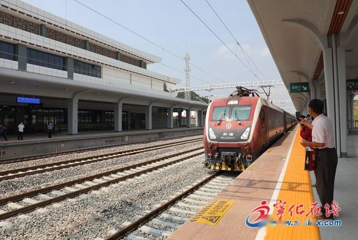 浦梅兴泉铁路宁化段正式开通运营