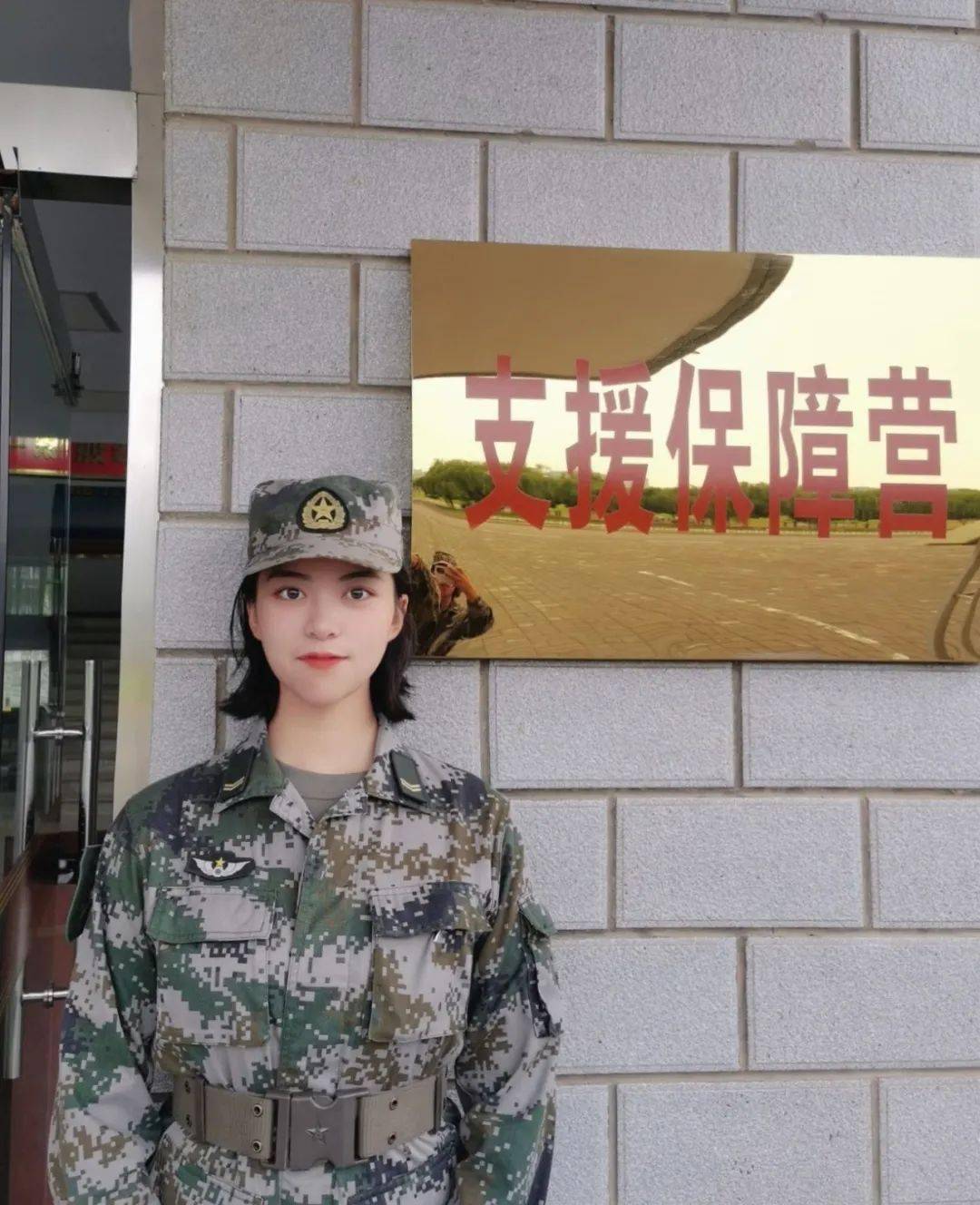 军训特辑汪梦洁铿锵玫瑰军旅绽放