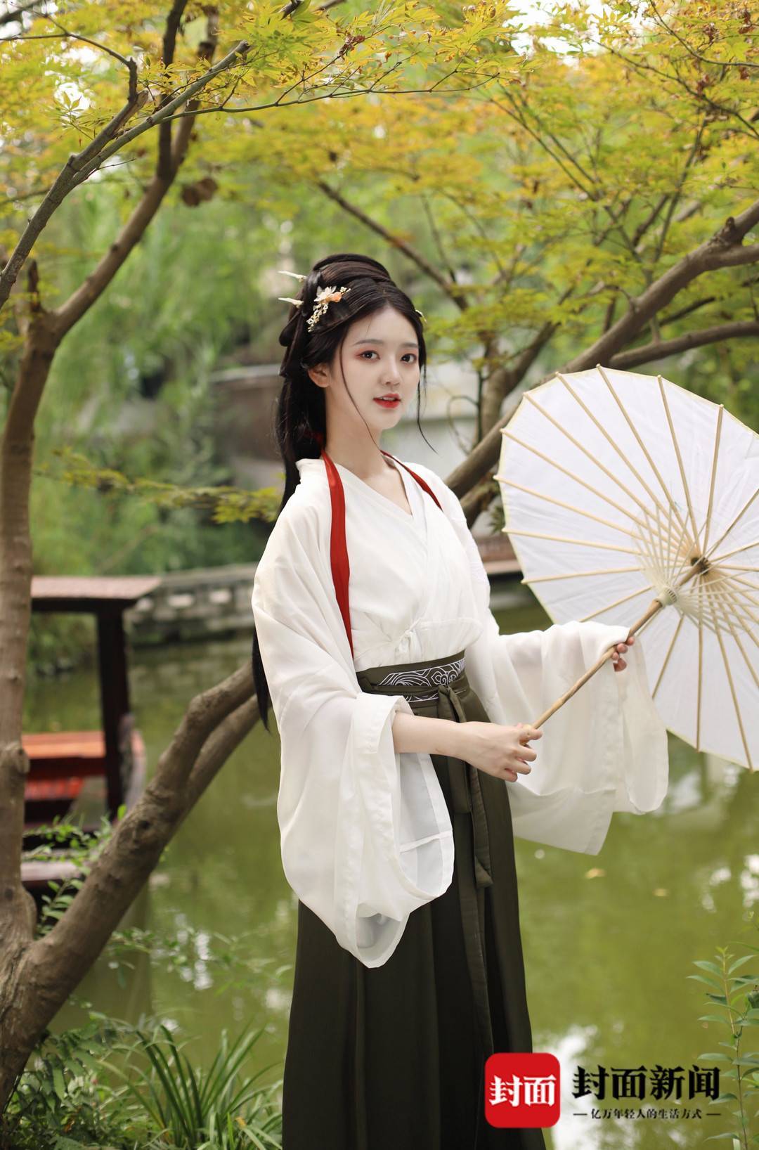 成都 从商品包装设计师到汉服设计师 山迟汉服创始人：让更多人穿上华夏之裳