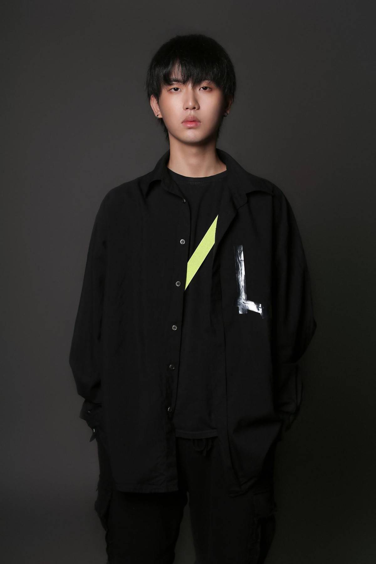 狙神小抠脚确认复播上来就和鲨鱼梦幻联动