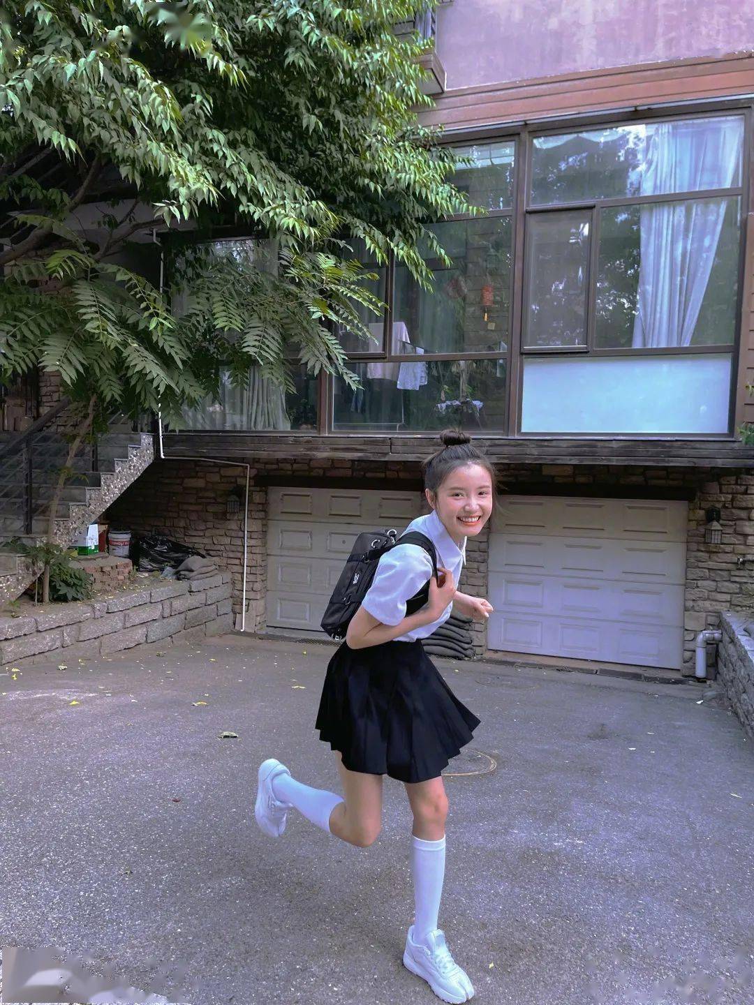 水手服 虞书欣、杨超越都在穿的水手服，究竟有多好看？