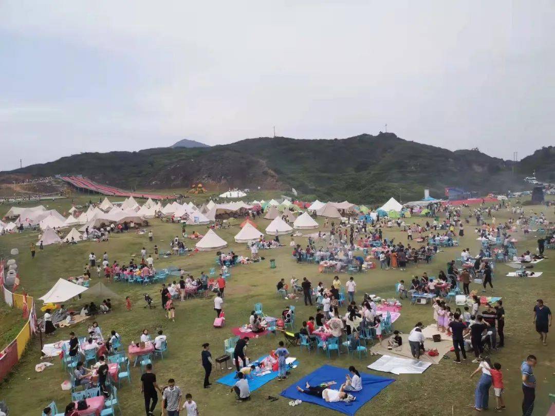 揭西一小女孩在大洋度假村游玩期间与家人走失民警快速帮找到父母