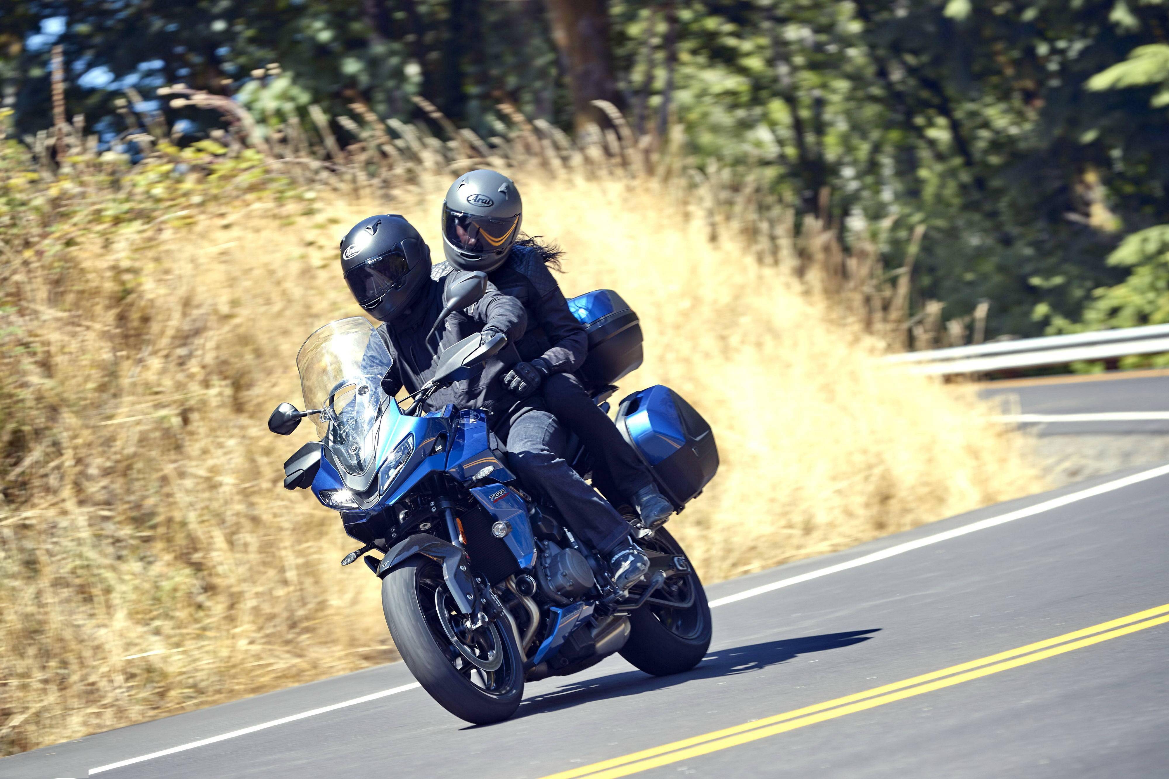 凯旋摩托 tiger sport 660 户外特写