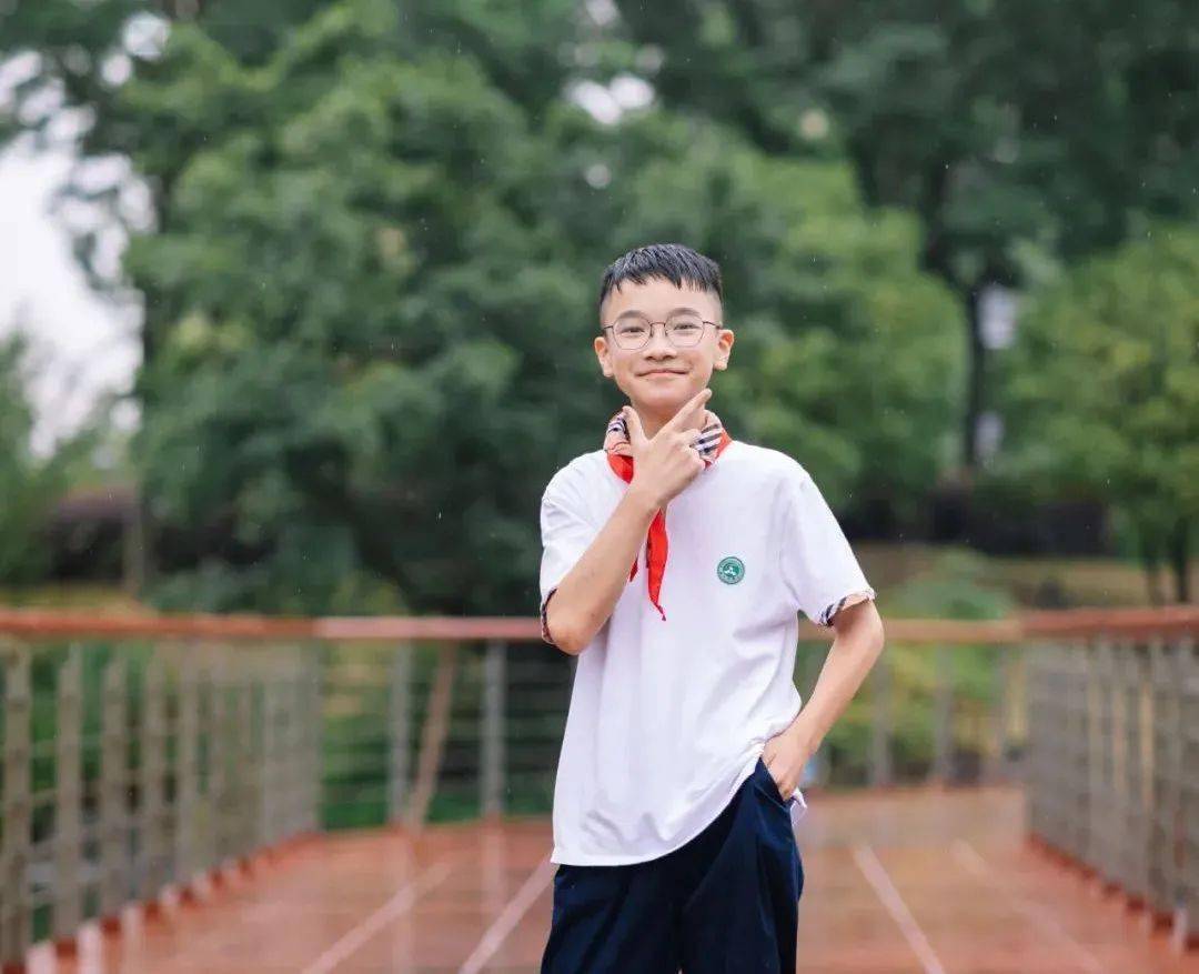 姜文,巩俐现场颁奖→_陈雨泽