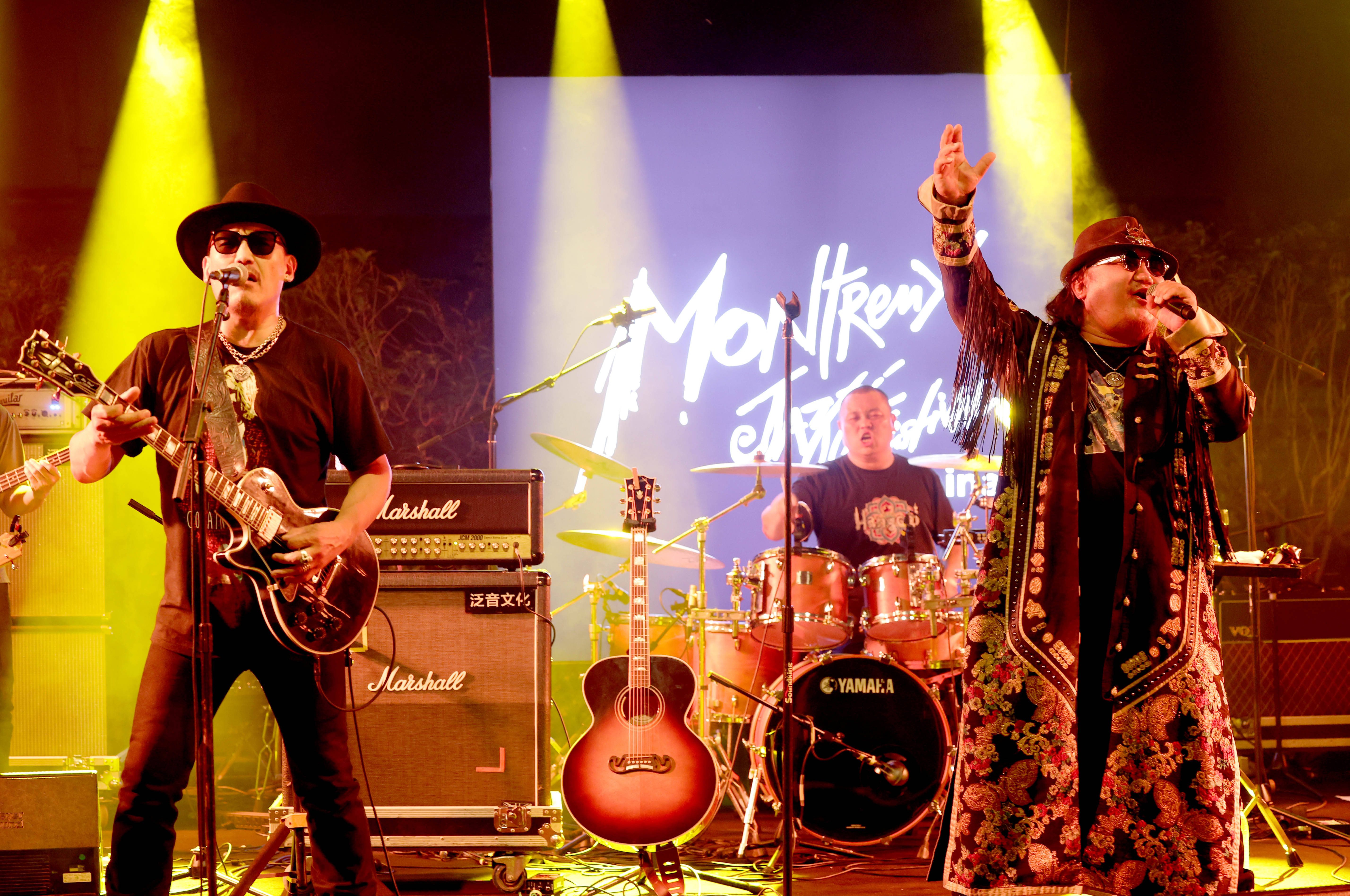 10月6日,内蒙古摇滚乐队杭盖乐队在蒙特勒(中国)爵士音乐节上演奏