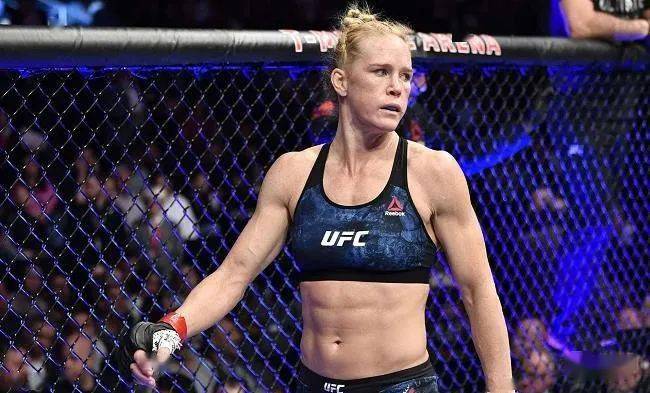 霍莉霍尔姆因伤退出10月17日格斗之夜