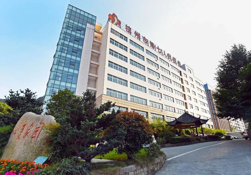 情绪|升入初中后“学霸”变“学渣”！这家医院半天接诊53个患者