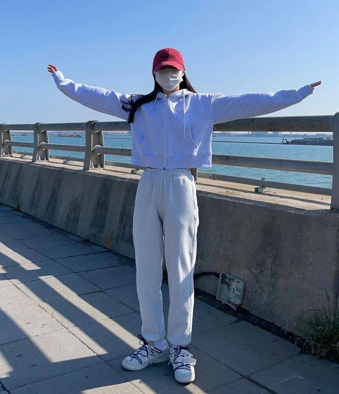 韩系 4 位宝藏 Ins 博主分享,我的穿搭都从这里取经