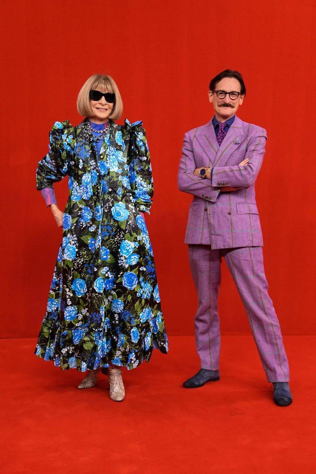 系列 动漫服装秀梦幻联动!Balenciaga邀请辛普森一家来走秀,时装秀甚至被包装成了短片的首映礼……