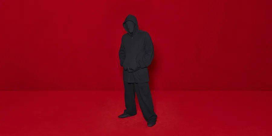 系列 动漫服装秀梦幻联动!Balenciaga邀请辛普森一家来走秀,时装秀甚至被包装成了短片的首映礼……