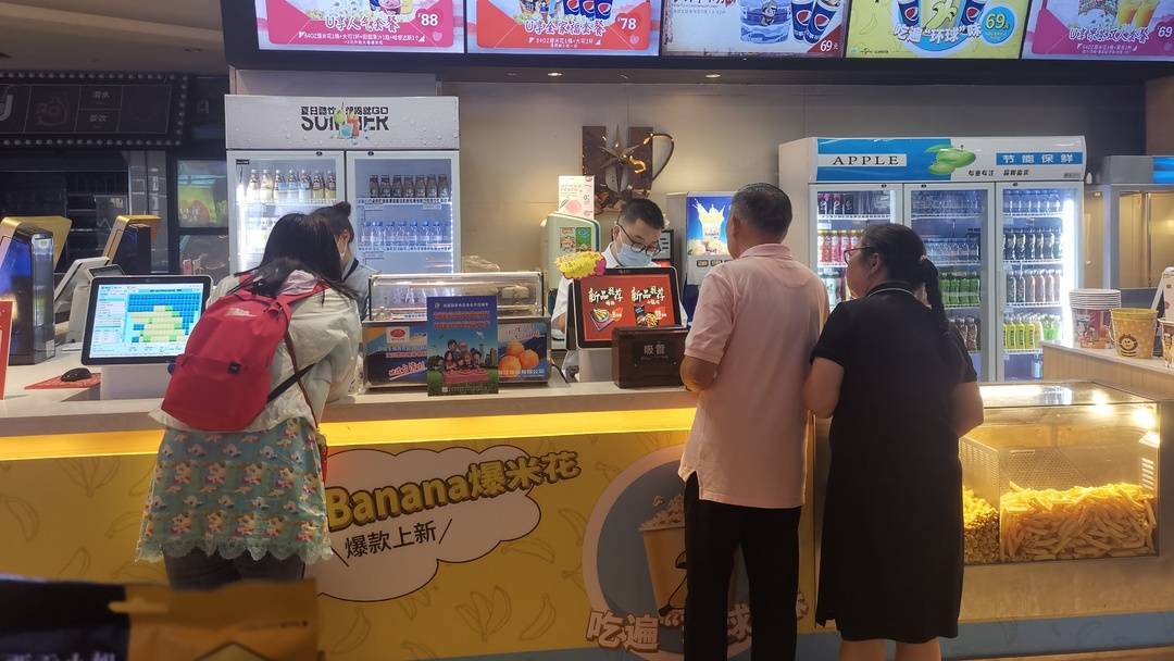 电影|重庆影院国庆档收获丰 《长津湖》上座率稳居首位