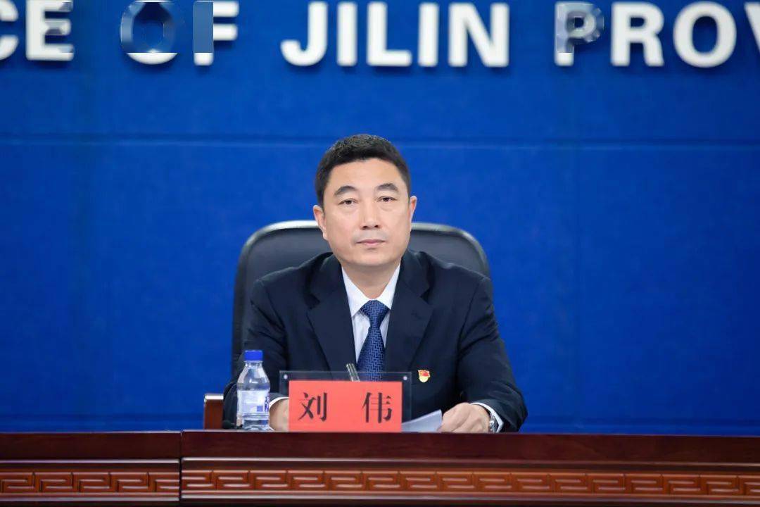 吉林省召开全省政法系统"十百千万"为民实践活动新闻发布会