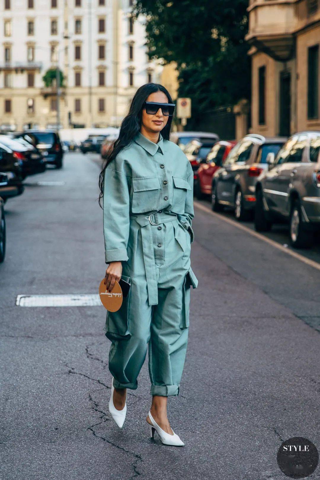 风衣 如何实现一衣多穿？你只需要件衬衫~