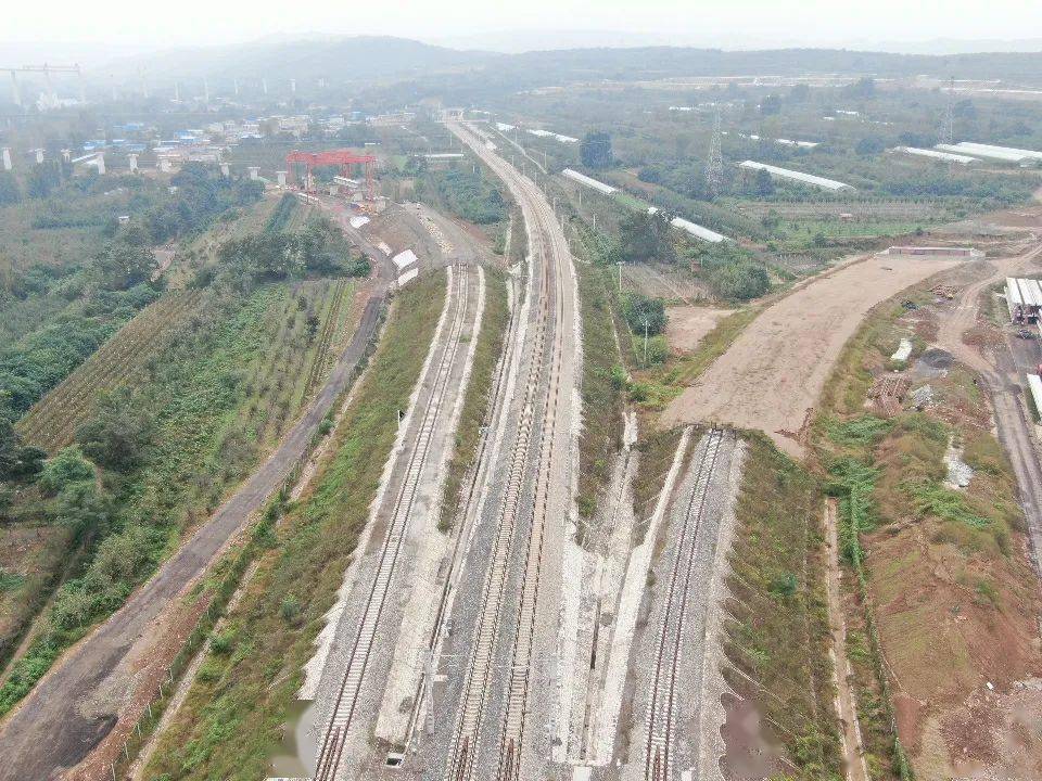 全國兩條重要鐵路—浩吉鐵路與隴海鐵路要在三門峽連接互通了!