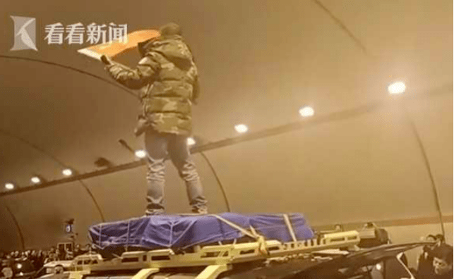 山西暴雨，4人遇难，1.5万人连夜转移，这一幕幕该上热搜了！