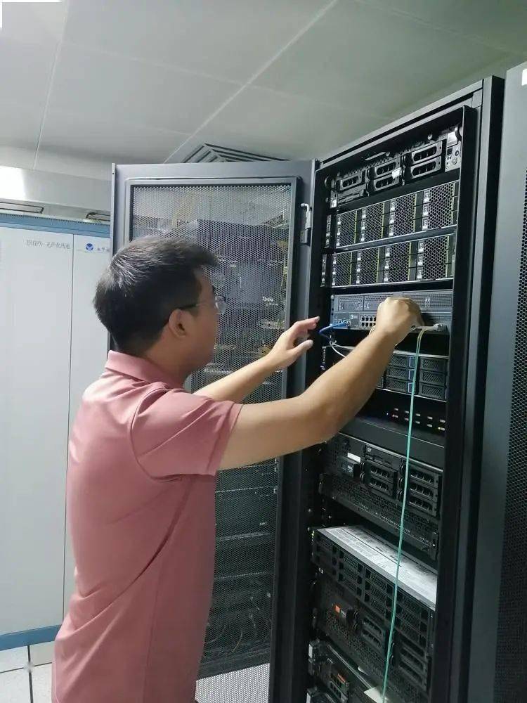 自贴纱网安装视频 6b33316d90d94c26a873822511f3e337.jpeg