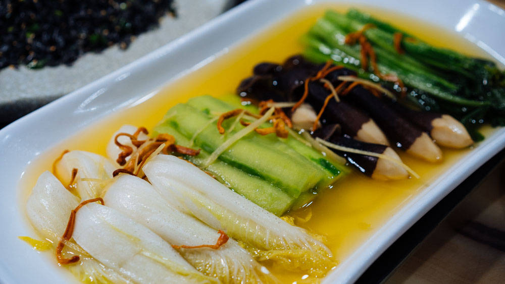 八大菜系中最精致的粤菜其突出的一样美味就是煲